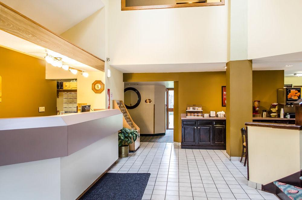 Hotel Econo Harrisburg