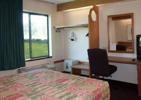 Hotel Econo 2*