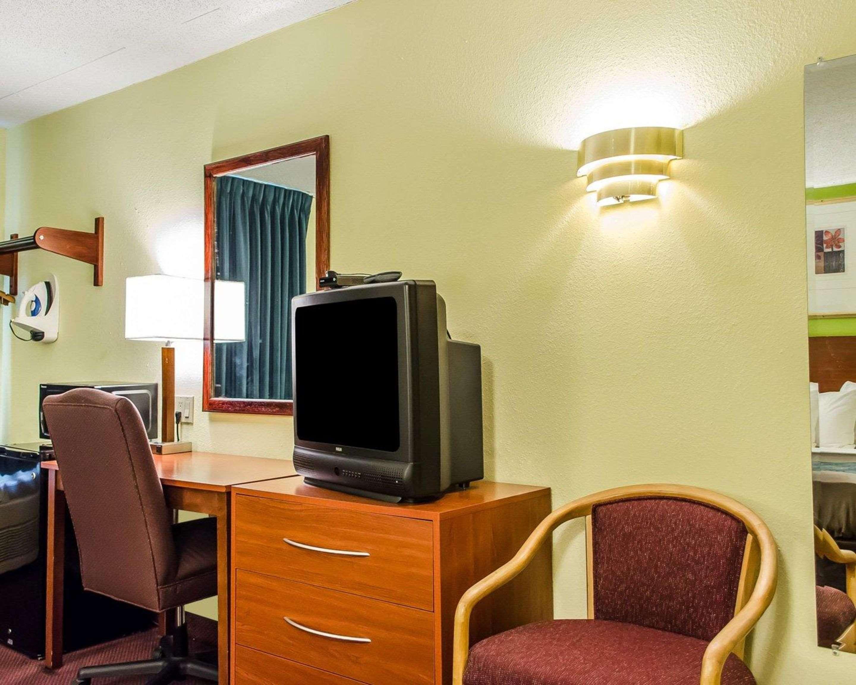 Hotel Econo