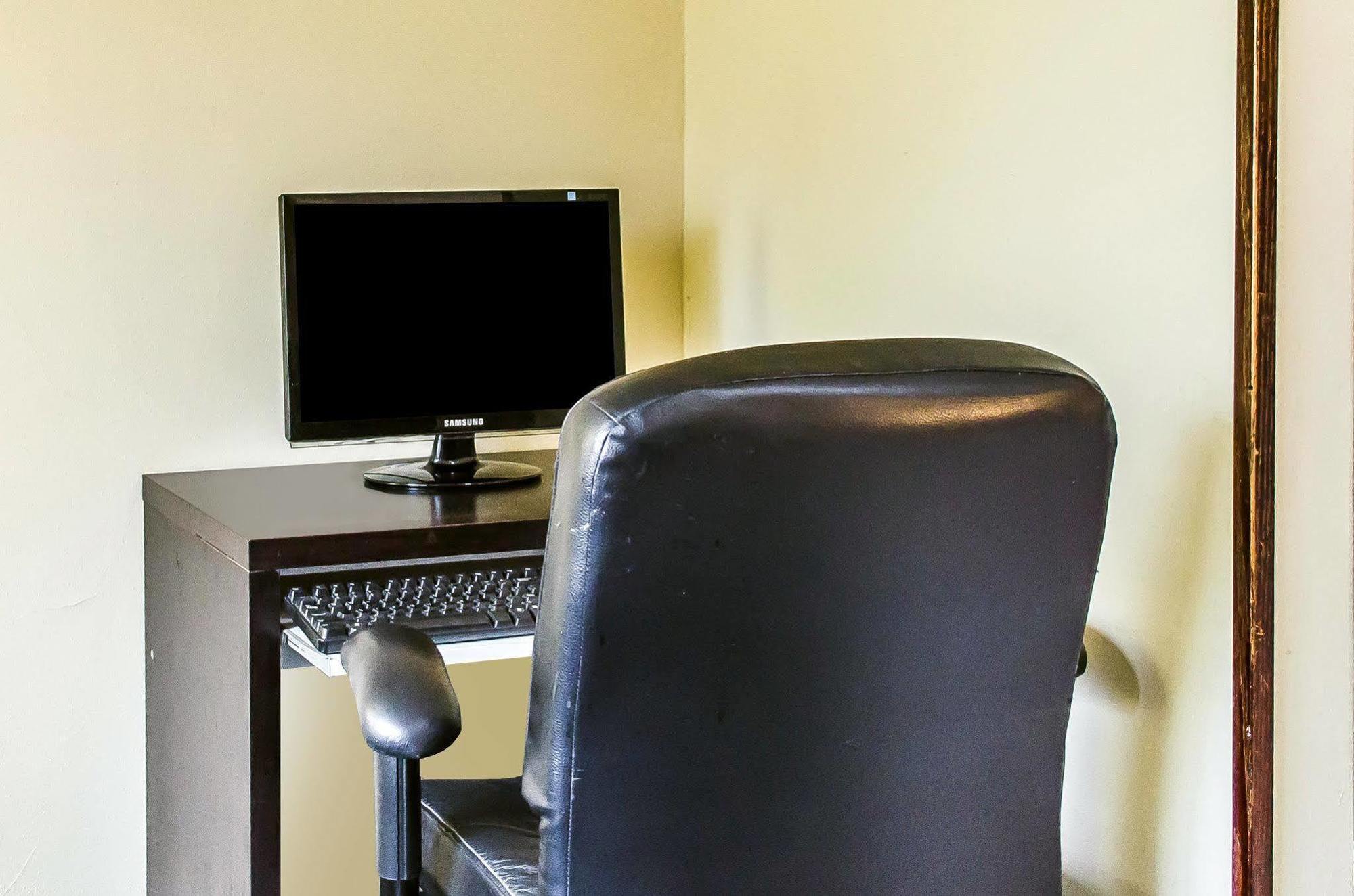 Econo Hotel Harrisburg